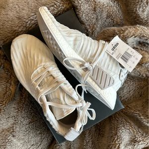 Adidas NMD_R2 women sneakers size 8.5us